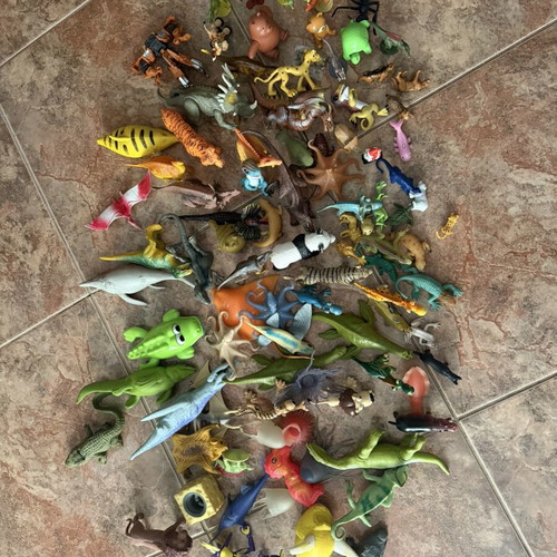 Animal and dinosaur figures like new