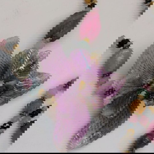 Колие с естествен цвят на орхидея изработено по поръчка