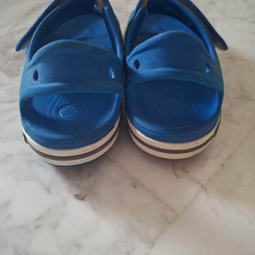 Crocs J13 sandals like new, size 30-31, blue