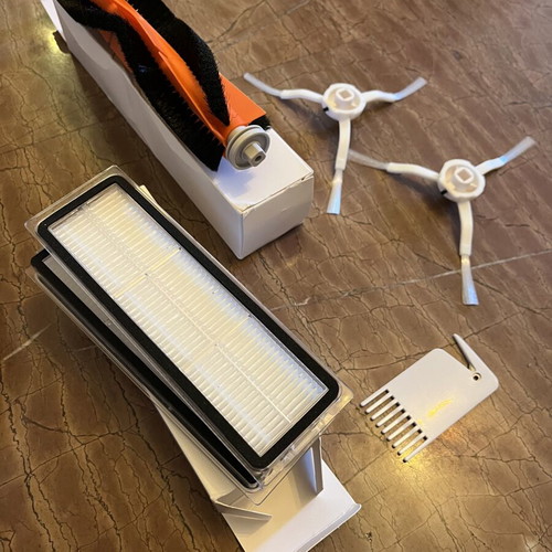 Xiaomi Mi Robot Vacuum Mop 1C with replacement parts set