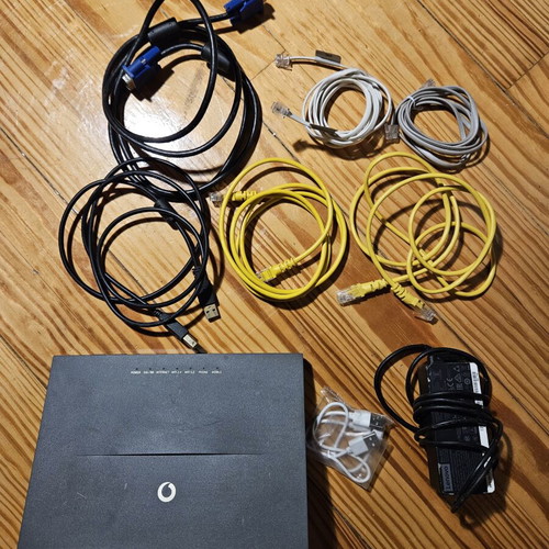 Vodafone H300s router, Lenovo charger and cables used