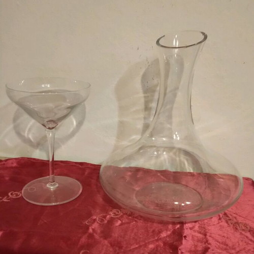 Wine carafe like new, set of 2 pieces