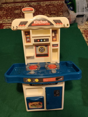 Kitchen Happy Cooking plastic play kitchen with sounds and lights