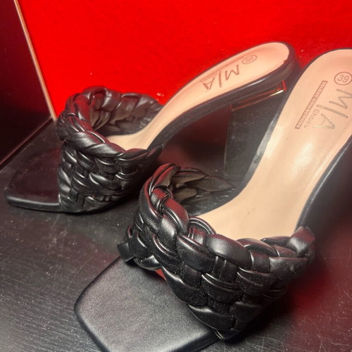 Mia black mule size 39 like new with gold detail