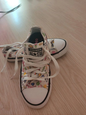 All Star kids shoes like new, size 29, multicolor