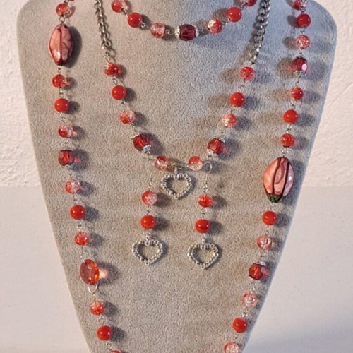 Vintage and modern mineral necklace, beige and brown tones