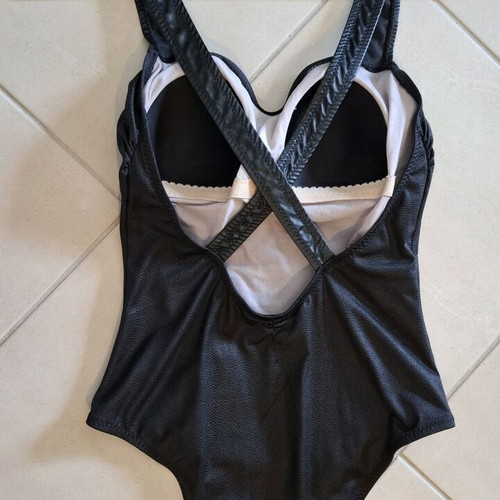 Pink sands one-piece swimsuit like new, size S, black