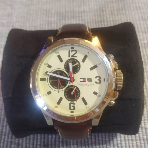 Tommy Hilfiger Multi Eye men's wristwatch used, cream dial, leather strap