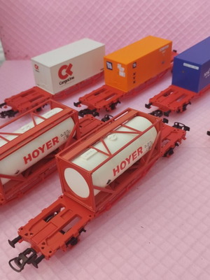 Piko set with 6 container wagons and Tayrus electric locomotive for two-rail system like new