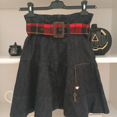 Archive Killah Y2K high-waisted denim skirt S/M, plaid belt
