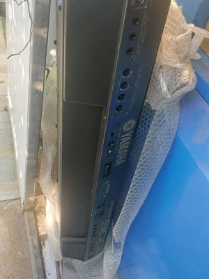 Yamaha Psr 9000 μεταχειρισμένο αρμόνιο με κάποια πλήκτρα χωρίς ήχο