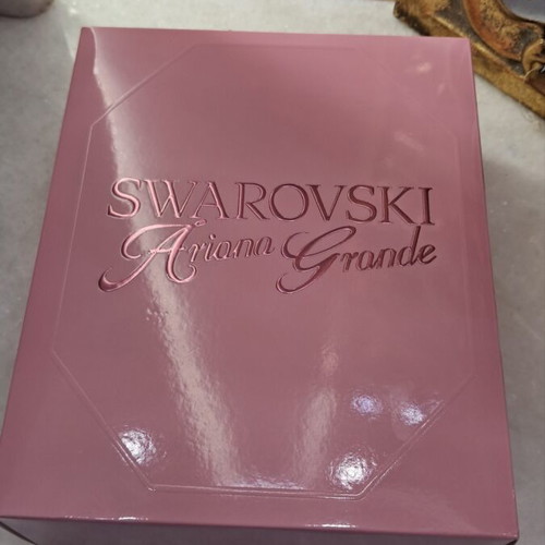 Swarovski Angelic Jewelry Set like new, gray, Pandora