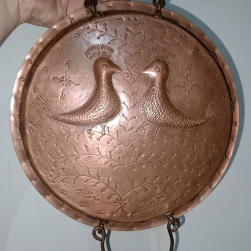 Decorative copper plate like new with beautiful design