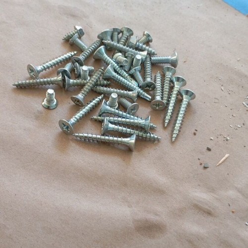 Screws new, set of 37 pieces