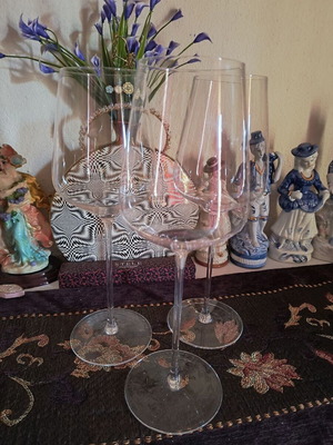 Large wine glasses new, set of 3 pieces