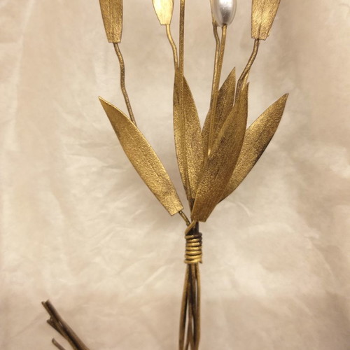 Handmade bronze olive branch new from Tanagra