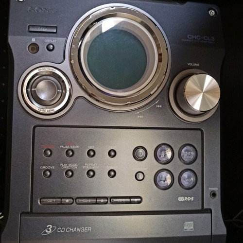 Sony CHC-CL3 sound system used with 3 CD changer and 2x100 Watt