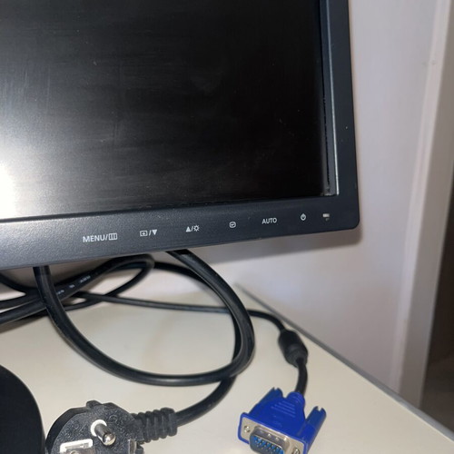 Samsung SyncMaster 2243NW 22-inch LCD monitor