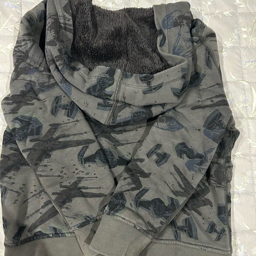 Gap fleece jacket with inner fur in good condition