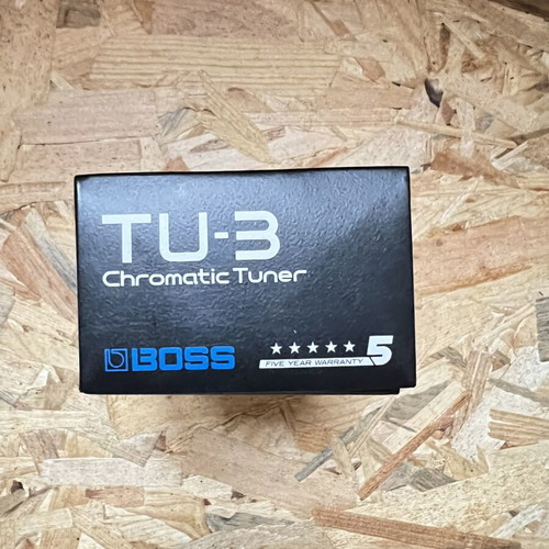 Boss TU-3 chromatic tuner like new for electric guitar and bass