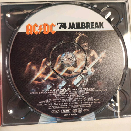 AC/DC '74 Jailbreak CD like new