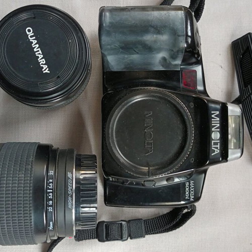 Minolta Maxxum 5000i analog 35mm camera used with 2 lenses