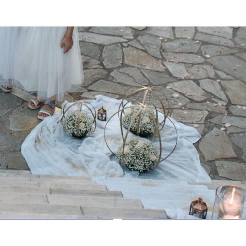 Professional set of 13 metal gold spheres for wedding and baptism decoration like new