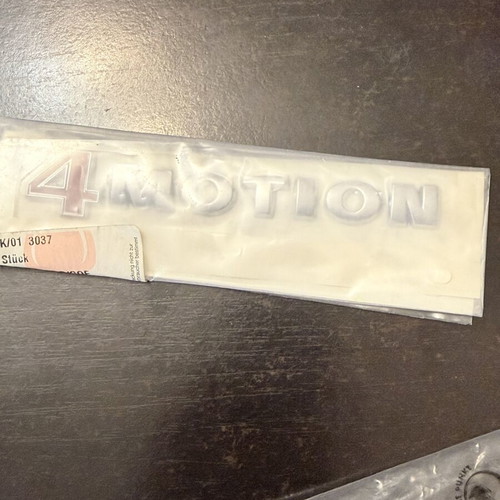 4 Motion VW emblem new
