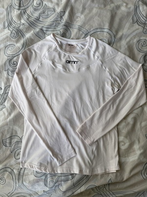 Aimn gym top like new, white, size M
