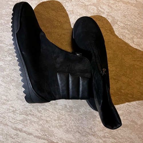 Arche black ankle boots new, size 38, suede leather with zipper