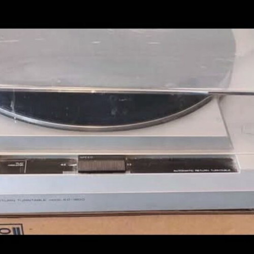 Kenwood sound system 1980 used with turntable amplifier and two speakers