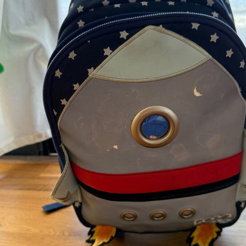 Polo kids rocket bag used with wheels and compartments