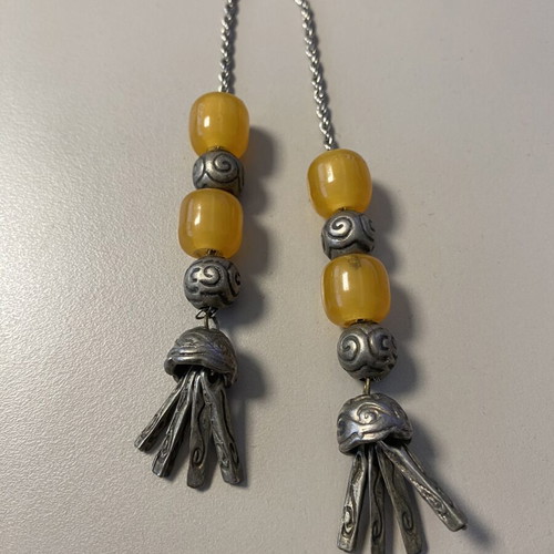 Collectible worry beads with yellow and hammered beads, 23 cm, like new