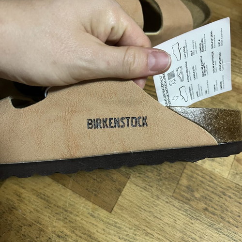 Birkenstock sandals size 37 narrow, new with tags, cream color