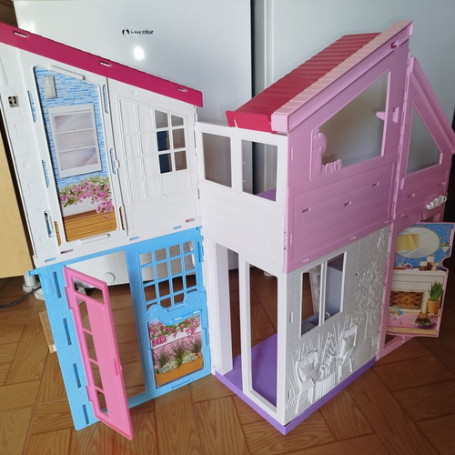 Barbie Malibu Dream House used