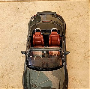 Πωλείται μοντέλο αυτοκίνητο μεταλλικό AUDI TT Roadster MAISTO 1/18 σχεδόν καινούριο