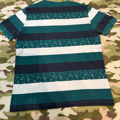H&M T-shirt like new, size Small, multicolored green
