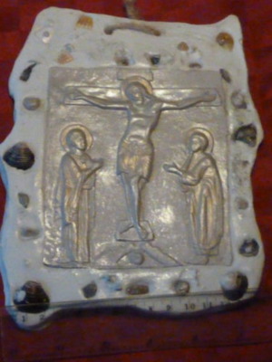 Icon Razpyatie Hristovo new, made of liquid stone and metal