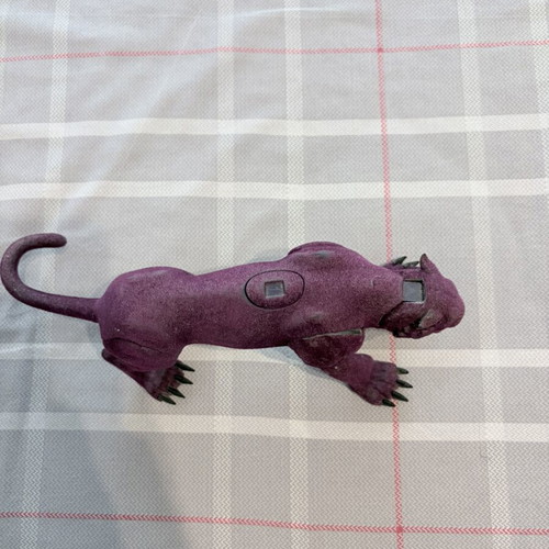 Mattel Panthor Purple Cat Masters of the Universe MOTU 2001 Armor Push Button used, small velvet wear