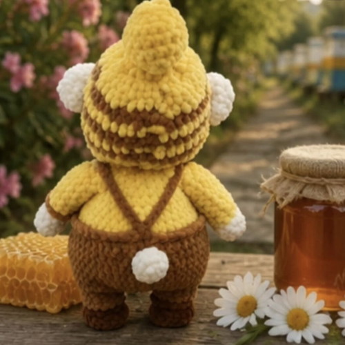 Beekeeper Teddy Bear knitted new