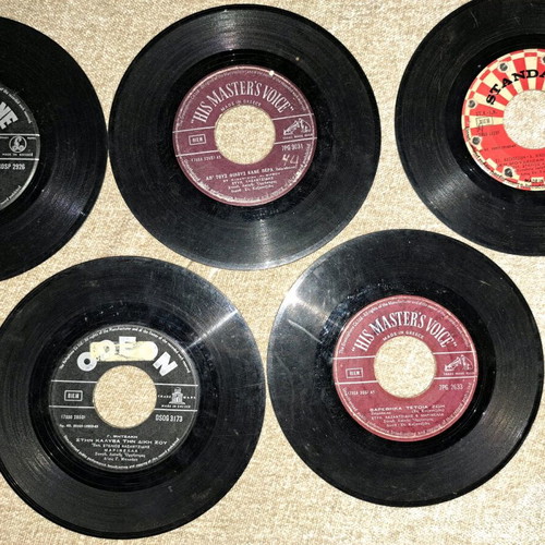 45 RPM records used, Kazantzidis and Marinella