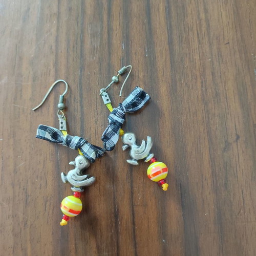 Earrings used in good condition