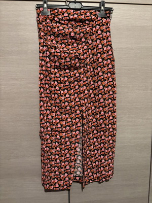 Floral Midi Skirt with Wrap Design like new, size M