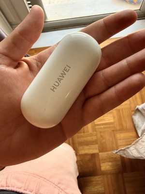 Huawei FreeBuds 3i с активно шумопотискане като нови
