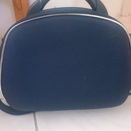 Makeup case like new, compact with strap