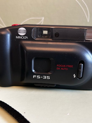 Minolta FS-35 film camera like new, vintage