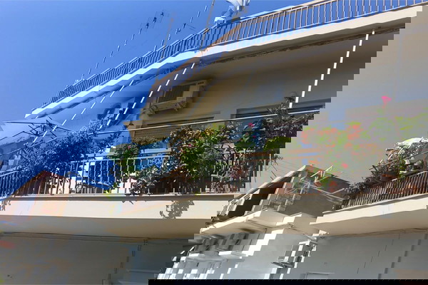 Περιοχή Ζαρουχλέικα Πατρών: Πωλείται όροφος διωρόφου 100 τ.μ., διαμπερές