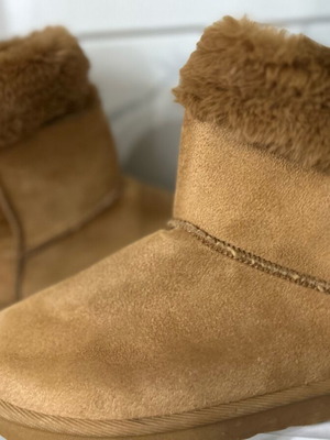 Esmara Germany boots size 39 like new, warm and comfortable
