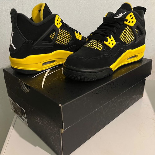 Air Jordan 4 Lighting sneakers size 36