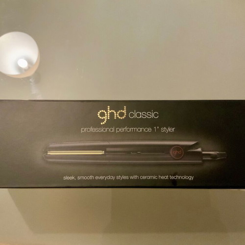 GHD Classic Professional Styler hair straightener like new